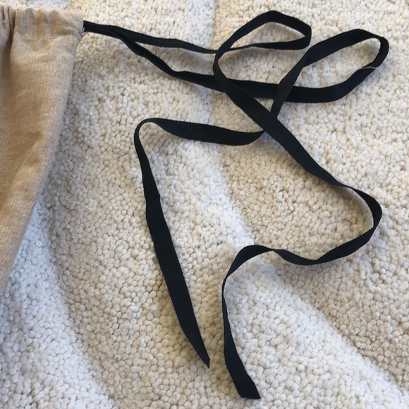 Authentic NWOT Gucci large tan drawstring dust bag for hand bags - Picture 8 of 9